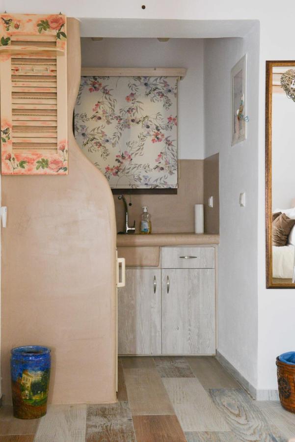 Elizabeth'S Small Apartment Naxos City Zewnętrze zdjęcie